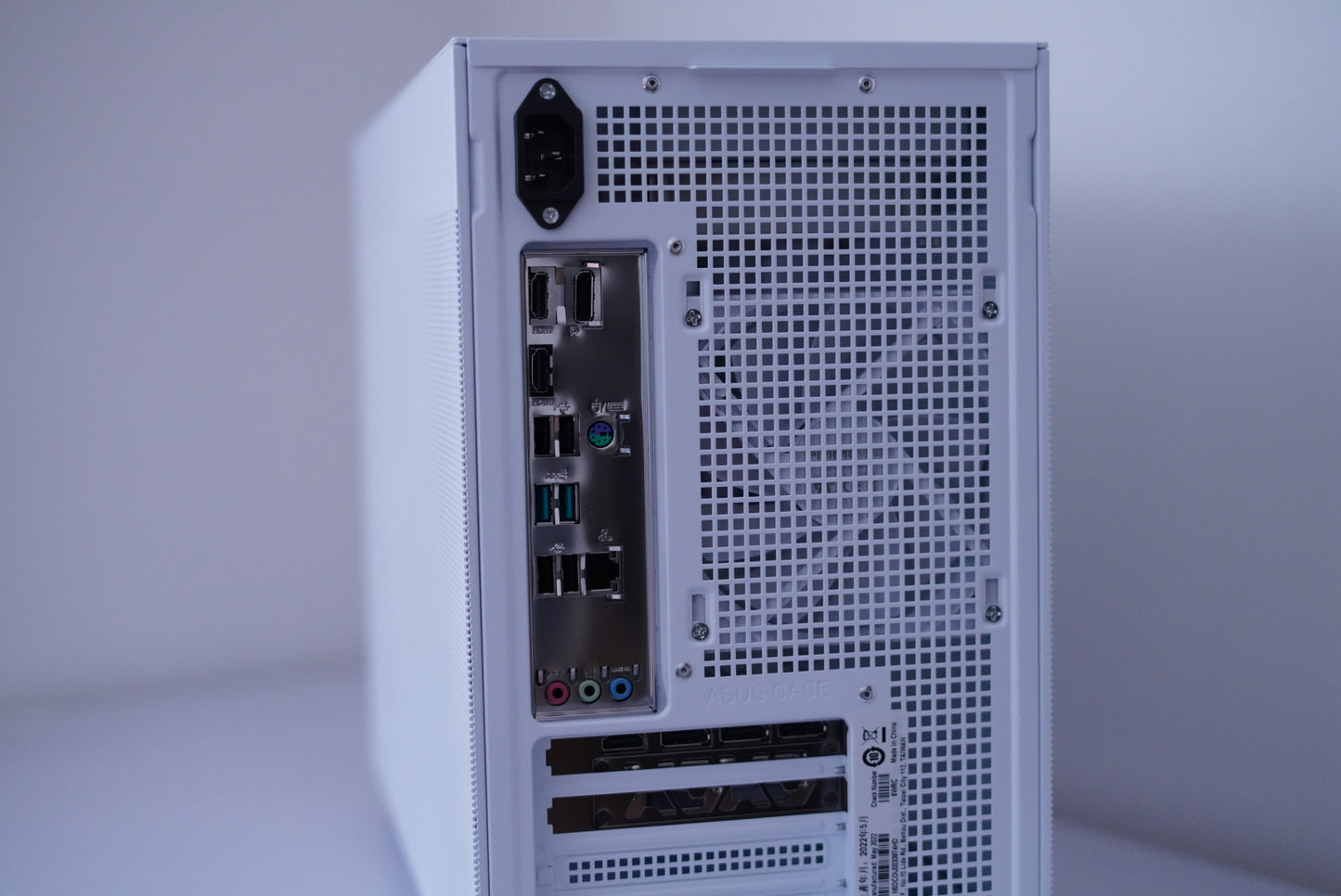 最新13世代 CPU 13600KF RTX3060 コンパクトサイズ ゲーミングPC